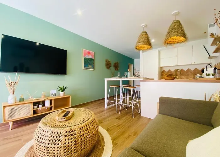 Le Bali, Exceptionnel P3 Avec Piscine A 2 Min Des Plages , Parking, Wifi Et Climatisation