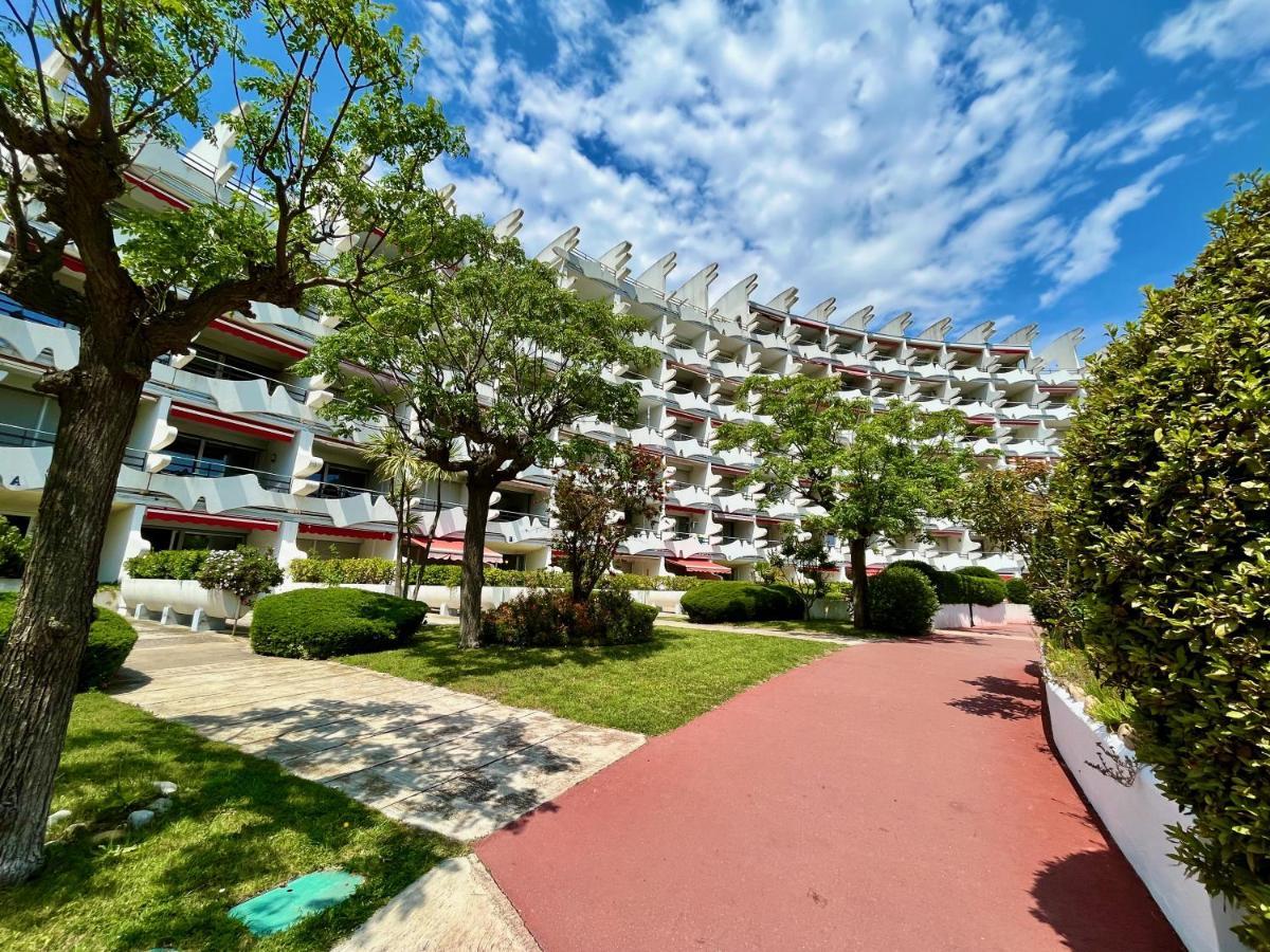 Le Bali, Exceptionnel P3 Avec Piscine A 2 Min Des Plages , Parking, Wifi Et Climatisation Apartment *